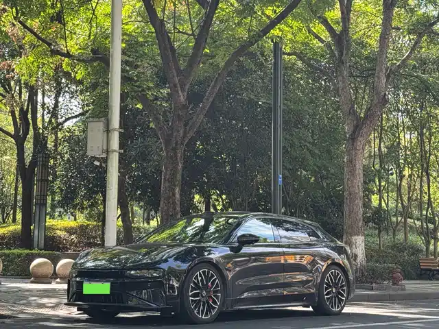 EXTREMELY KRYPTON EXTREME KRYPTON 001 2025