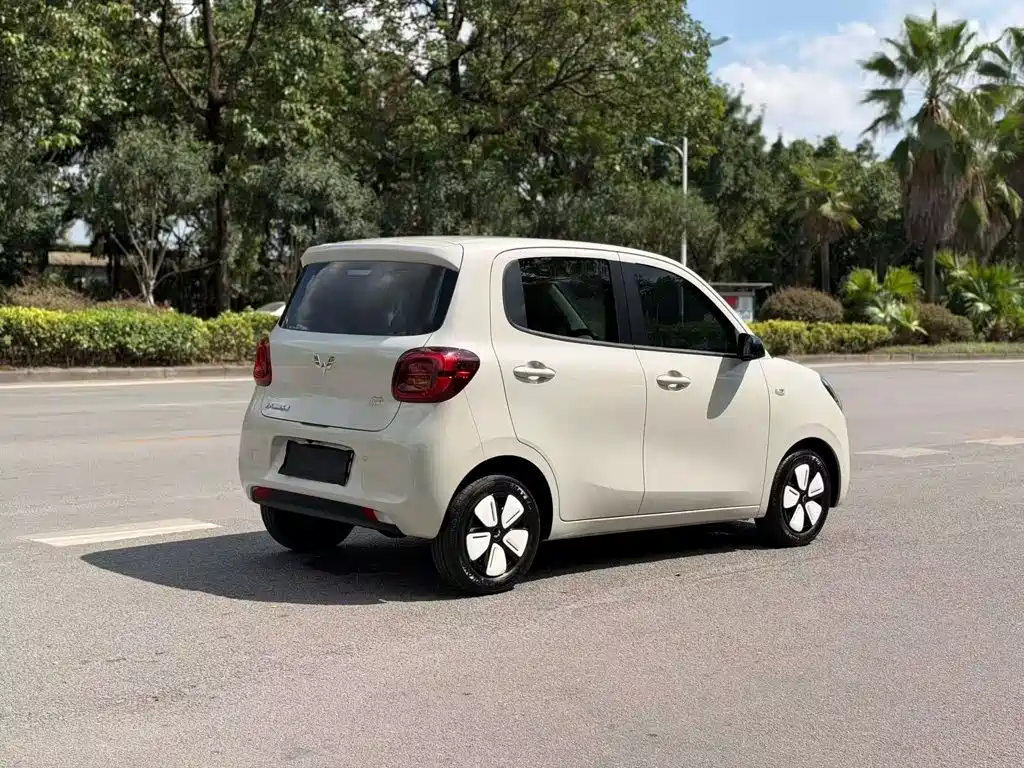 Wuling MINIEV — миниатюра 7
