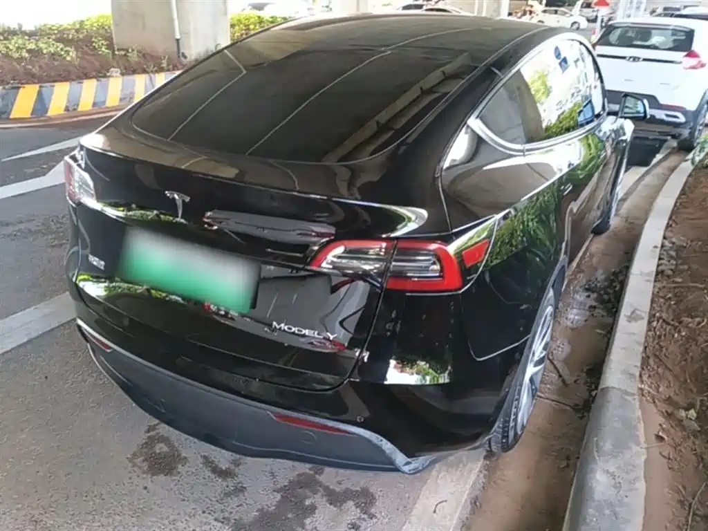 Tesla Model Y — фотографии объявления, Фото 8