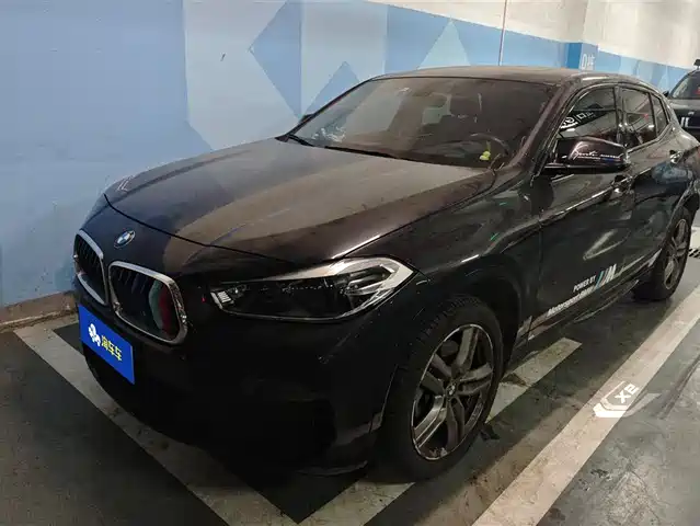 BMW X2