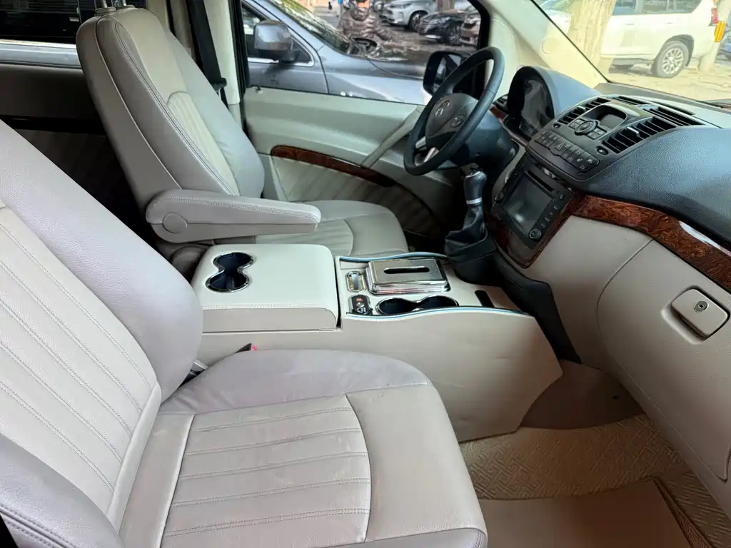 Mercedes-Benz Viano — миниатюра 18