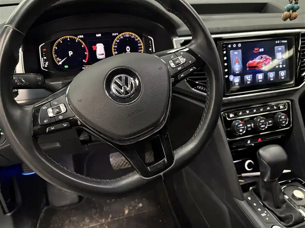 Volkswagen Teramont — миниатюра 5