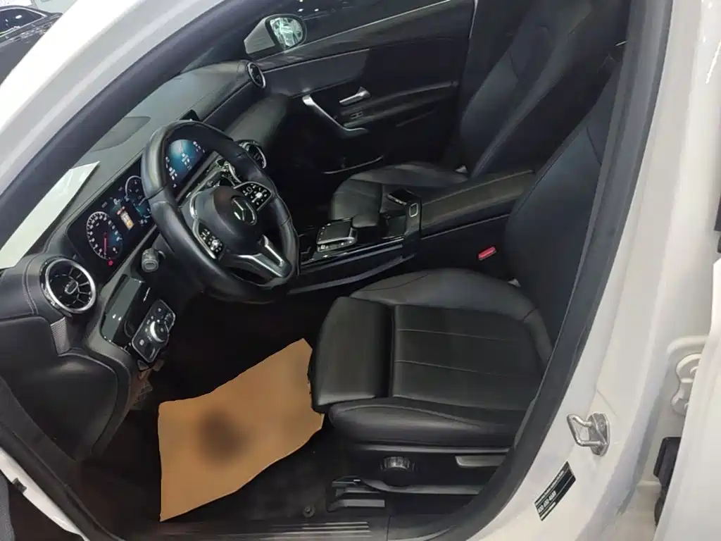 Mercedes-Benz A-Class — миниатюра 15