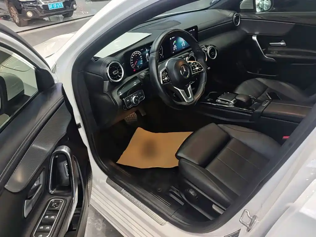 Mercedes-Benz A-Class — миниатюра 16