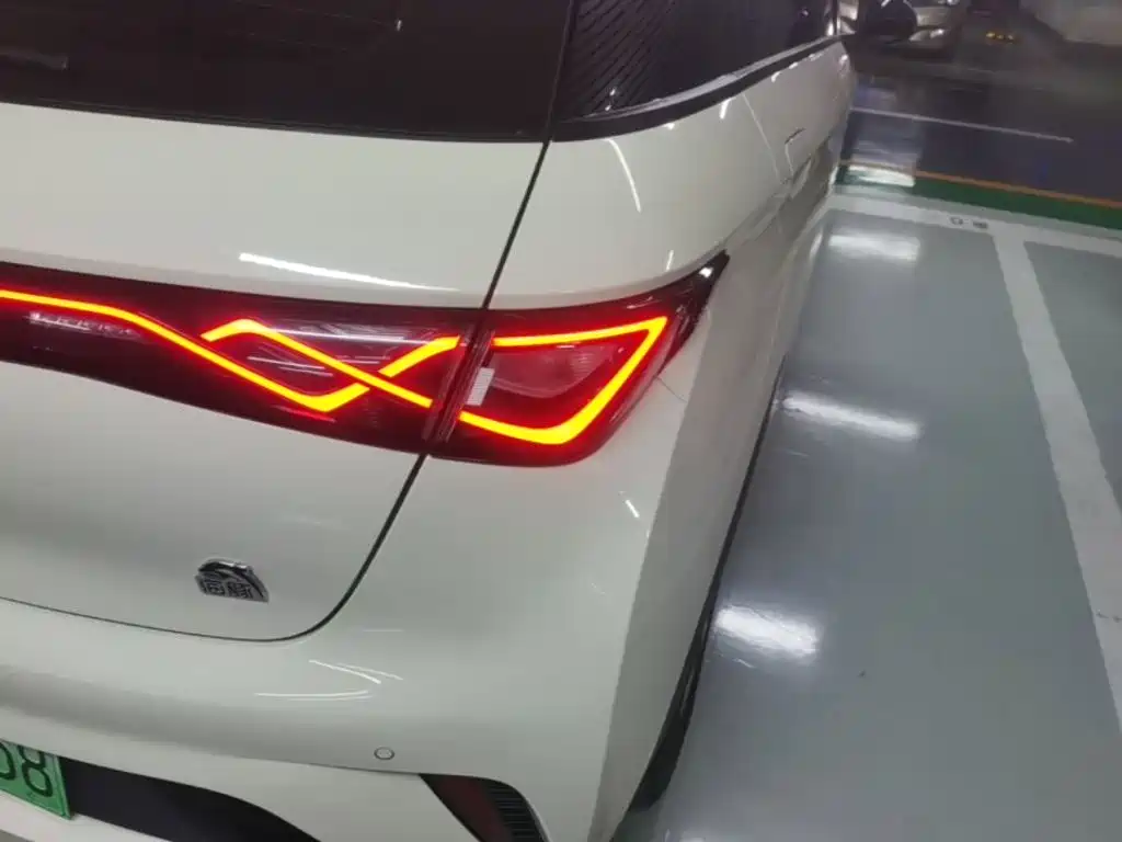 BYD Dolphin — миниатюра 8