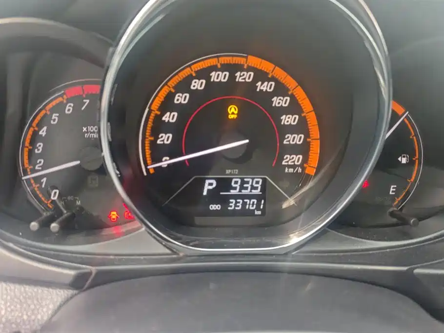 TOYOTA YARIS L ZHIXUAN