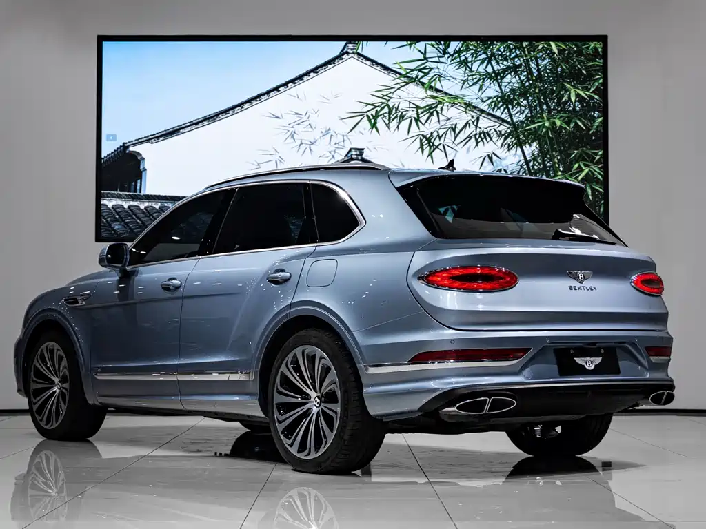 Bentley Bentayga PHEV — миниатюра 6