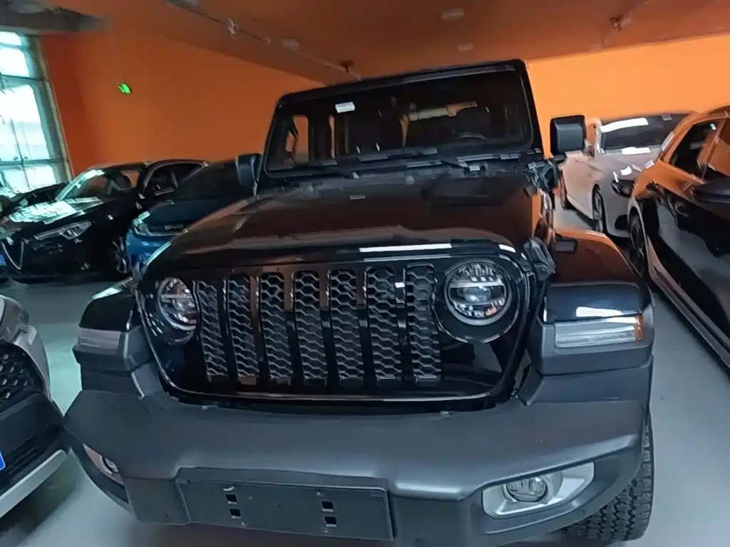 Jeep Wrangler PHEV — миниатюра 3
