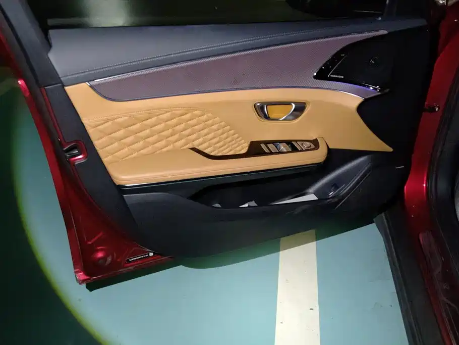 BYD Han — миниатюра 7