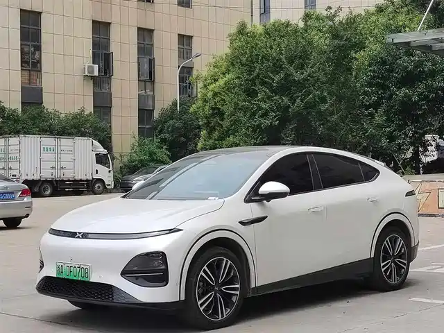 2023 Xpeng G6