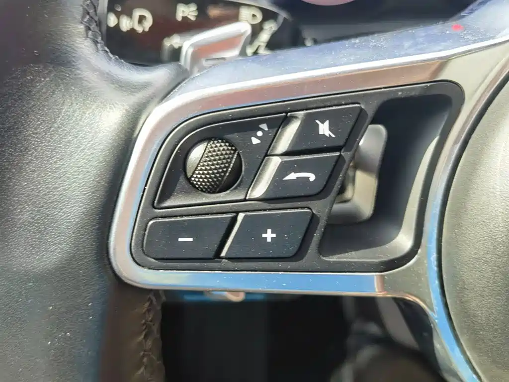 Porsche Panamera Hybrid — миниатюра 29