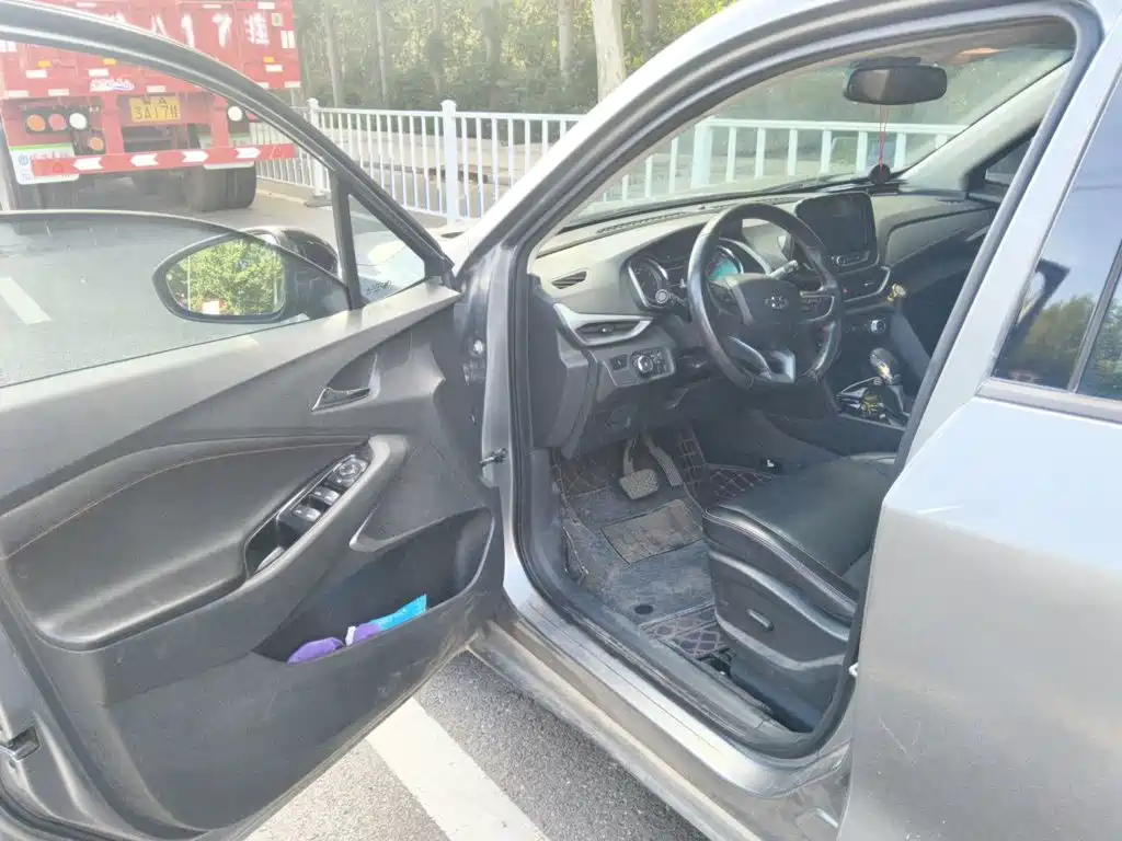 Chevrolet Volando — миниатюра 12