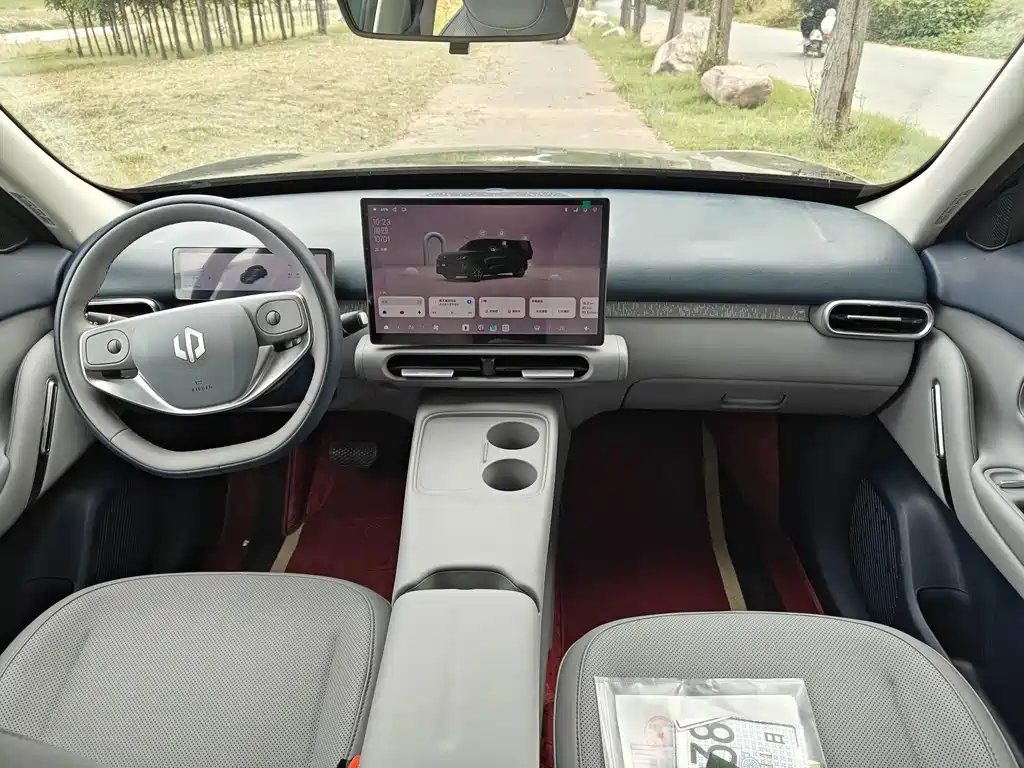 Leapmotor Leapmotor A10 — миниатюра 6