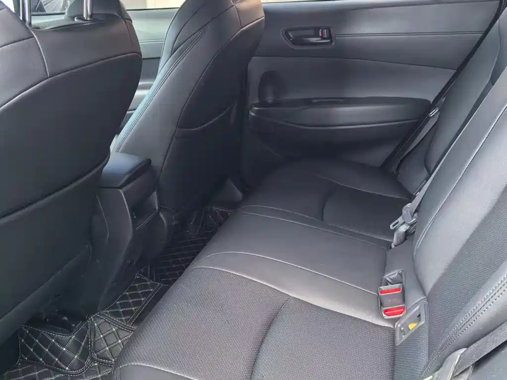 Toyota Frontlander 2.0L CVT Luxury Edition, фото 7