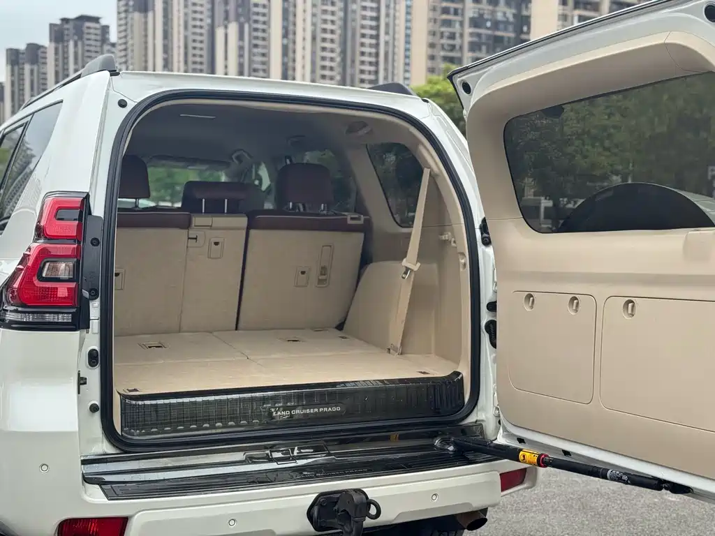 Toyota Land Cruiser Prado 2020 2.7L