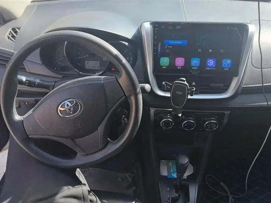 TOYOTA YARIS L ZHIXUAN