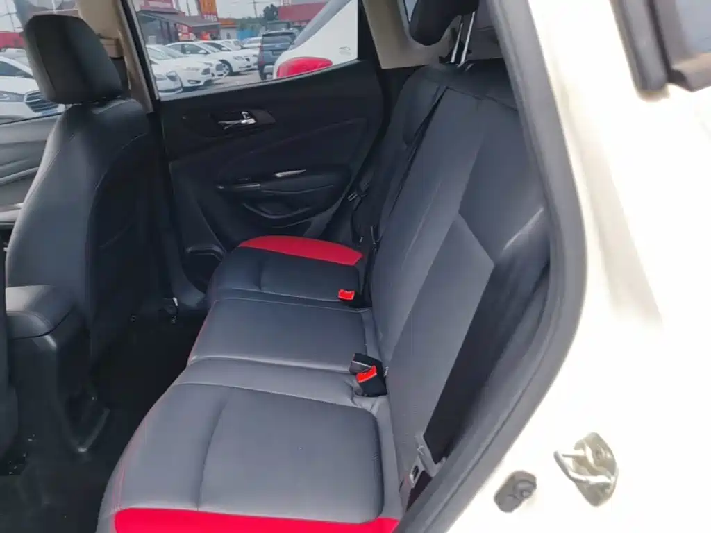 Changan CS15 — миниатюра 13