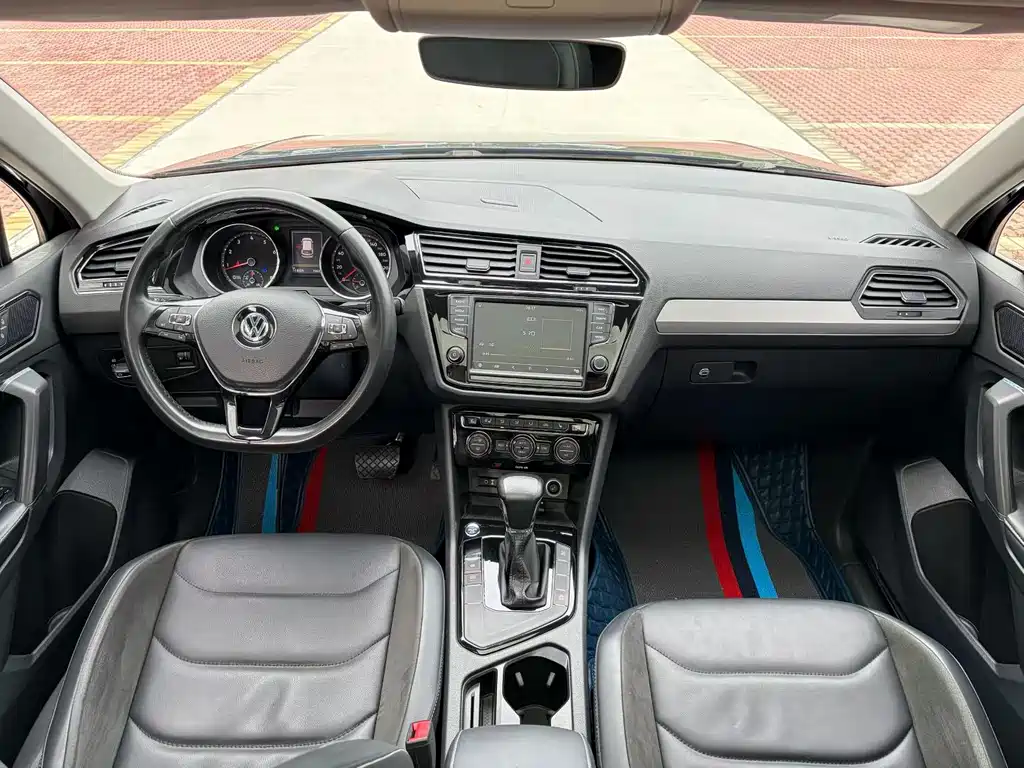Volkswagen Tiguan L — миниатюра 5