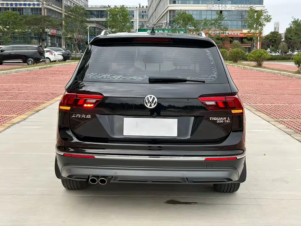 Volkswagen Tiguan L — миниатюра 8