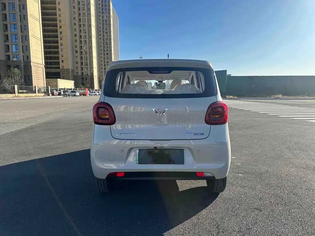 Wuling MINIEV — миниатюра 8