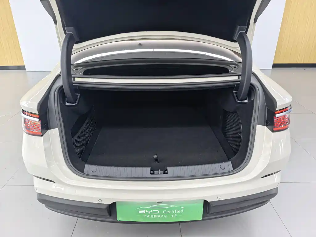 BYD Seal 07 DM-i — миниатюра 11