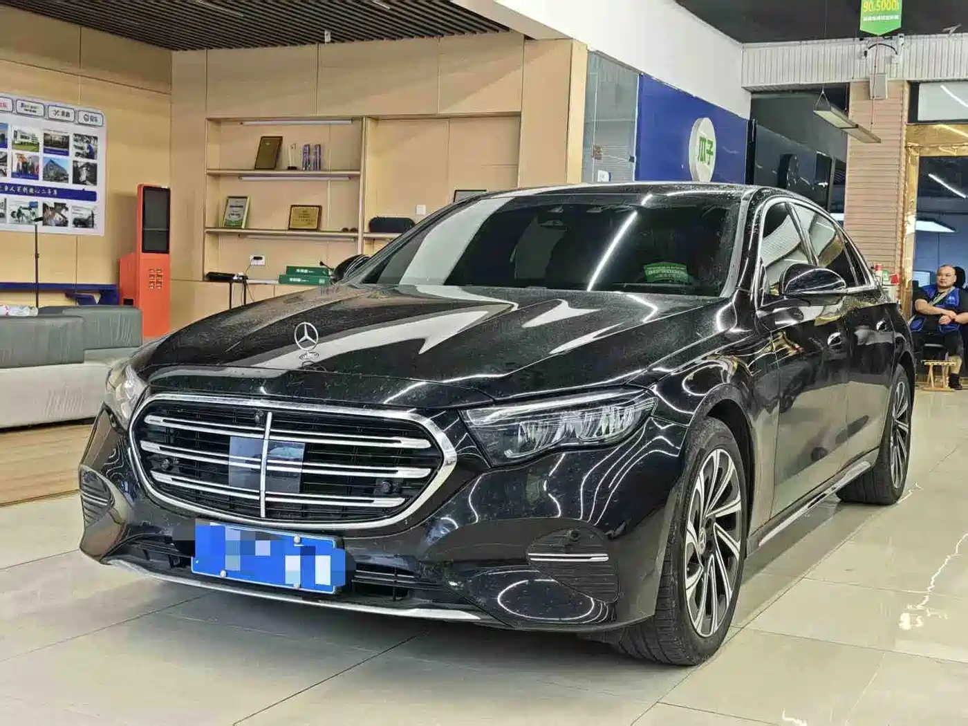 奔驰E级 2024款 E 300 L 豪华型 2024