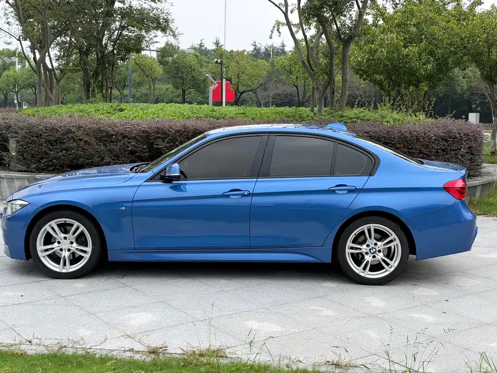 BMW 3 Series — миниатюра 6