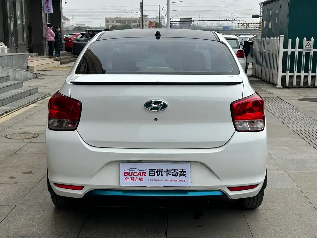 HYUNDAI RENA