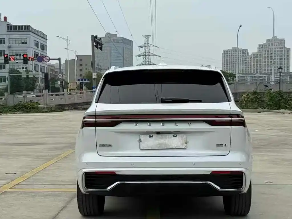 Geely Xingyue L — миниатюра 8
