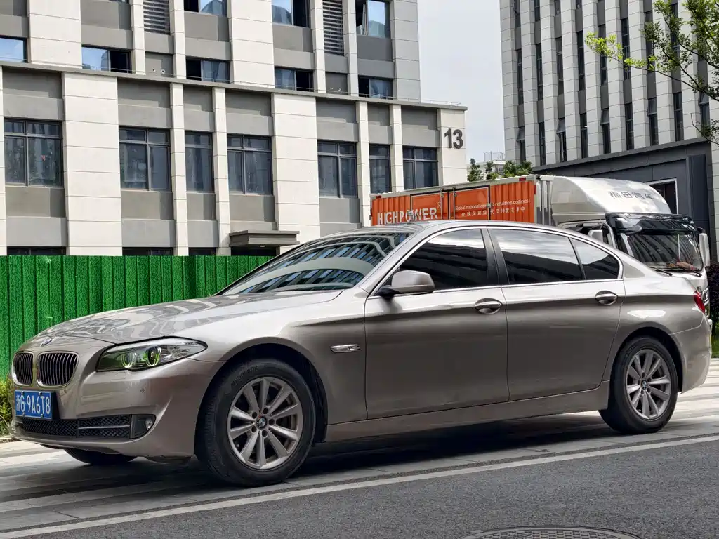 Купить BMW 5 Series