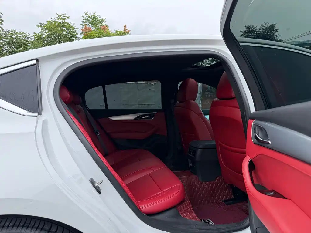 Cadillac CT5 — миниатюра 16