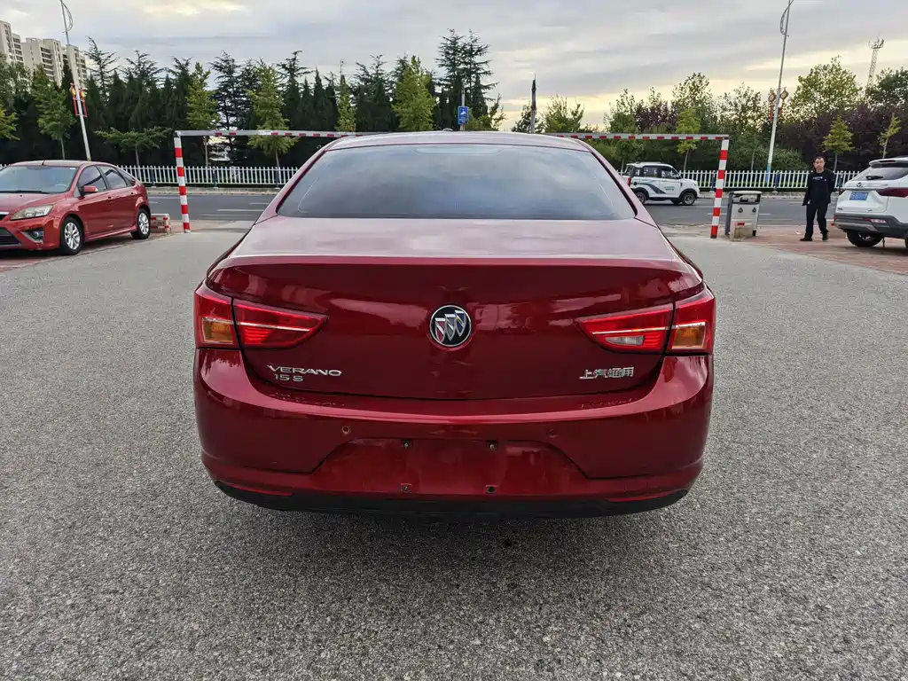 Buick Verano — миниатюра 5