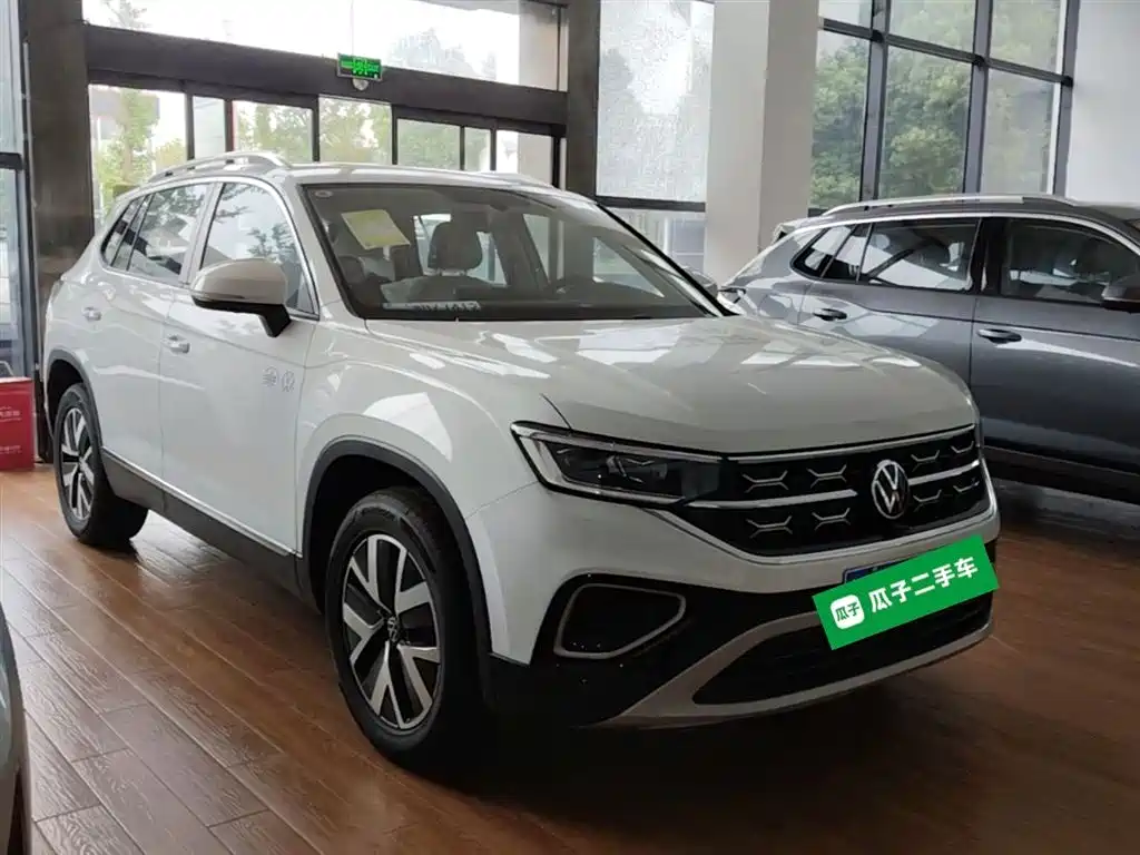 Volkswagen Tayron 2025 300TSI