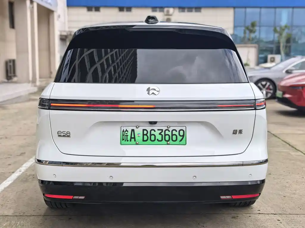 NIO ES8 — миниатюра 14