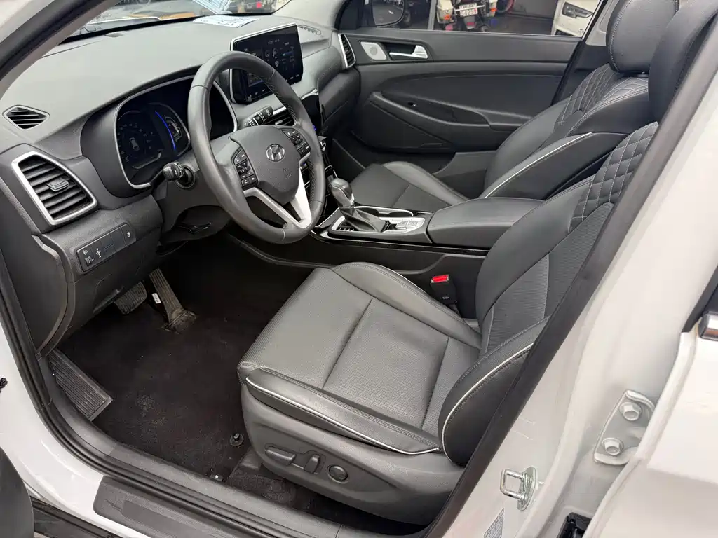 Hyundai Tucson — миниатюра 7