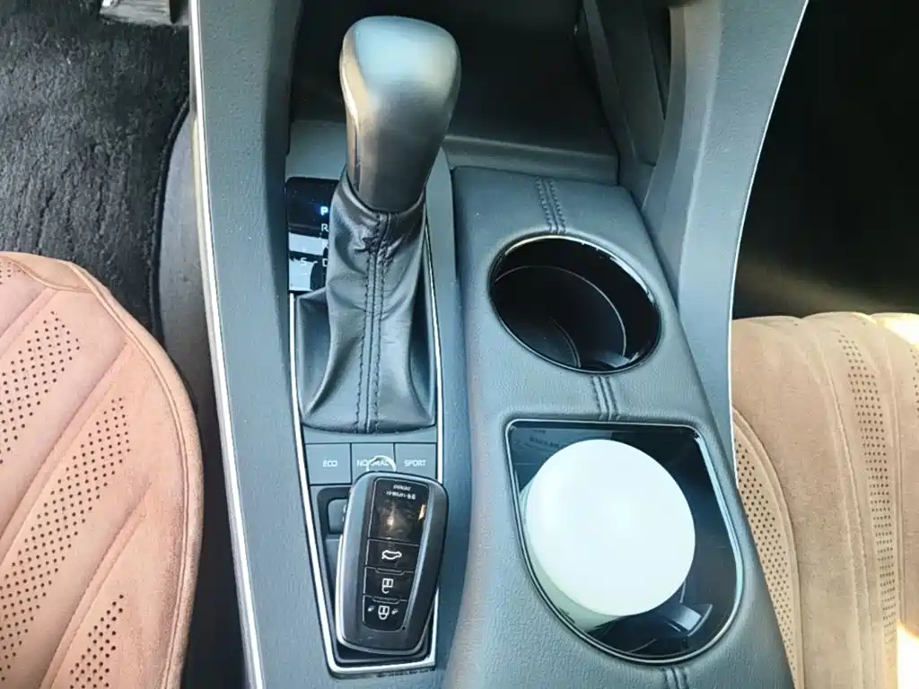 Toyota Avalon — миниатюра 14