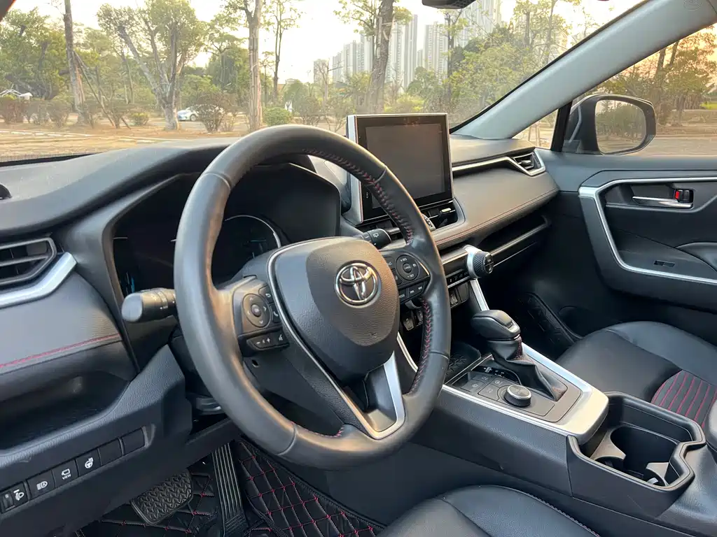 TOYOTA RAV4 RONGFANG DUAL ENGINE E+