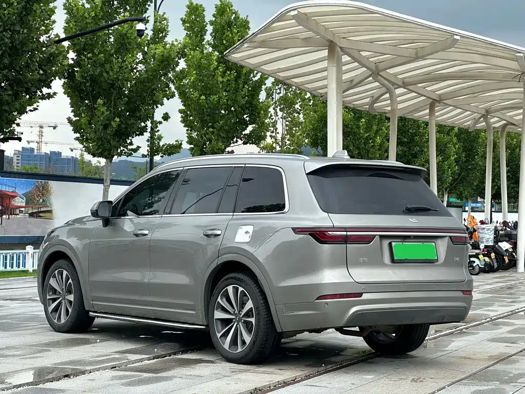Li Auto ONE 2020 6 мест