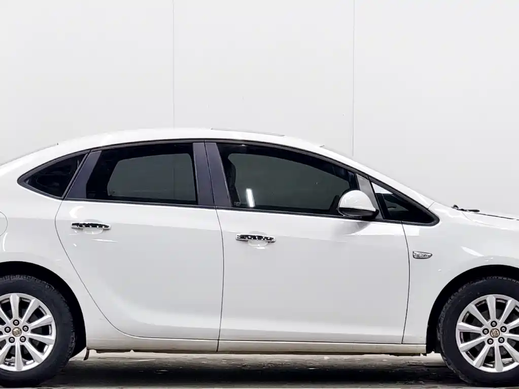 Buick Excelle 2013 GT 1.6L MT