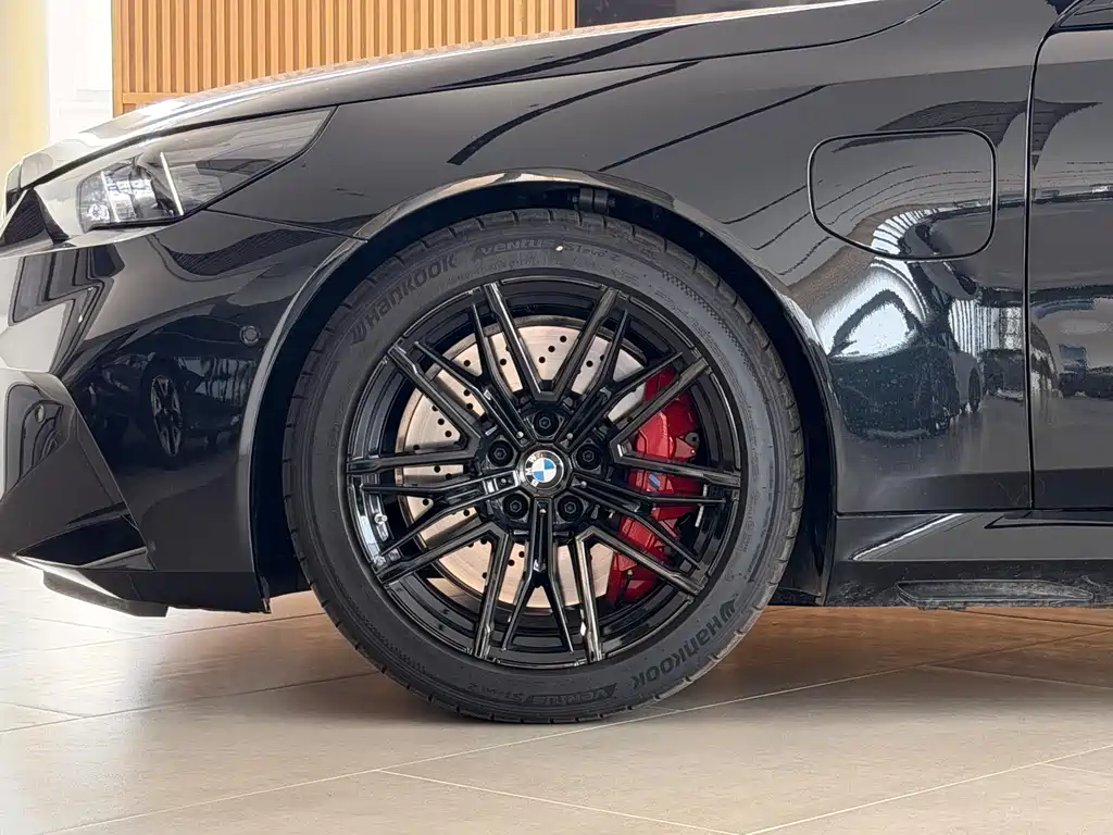 BMW M5 2025 M5