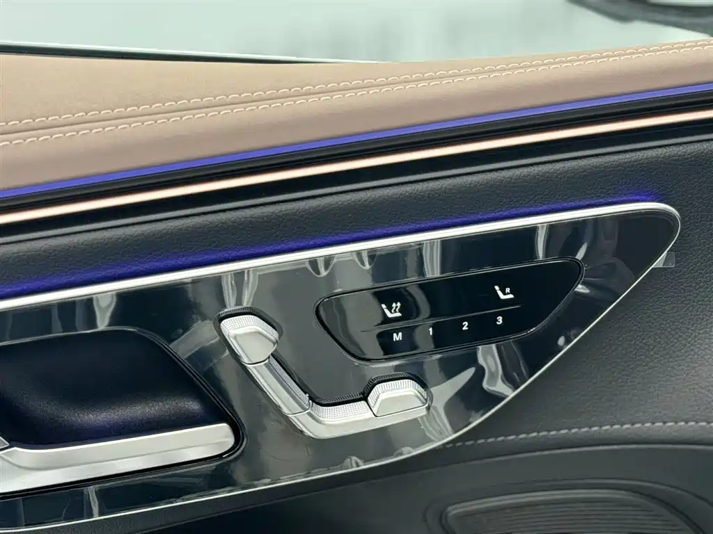 Mercedes-Benz EQE 2025 500 4MATIC