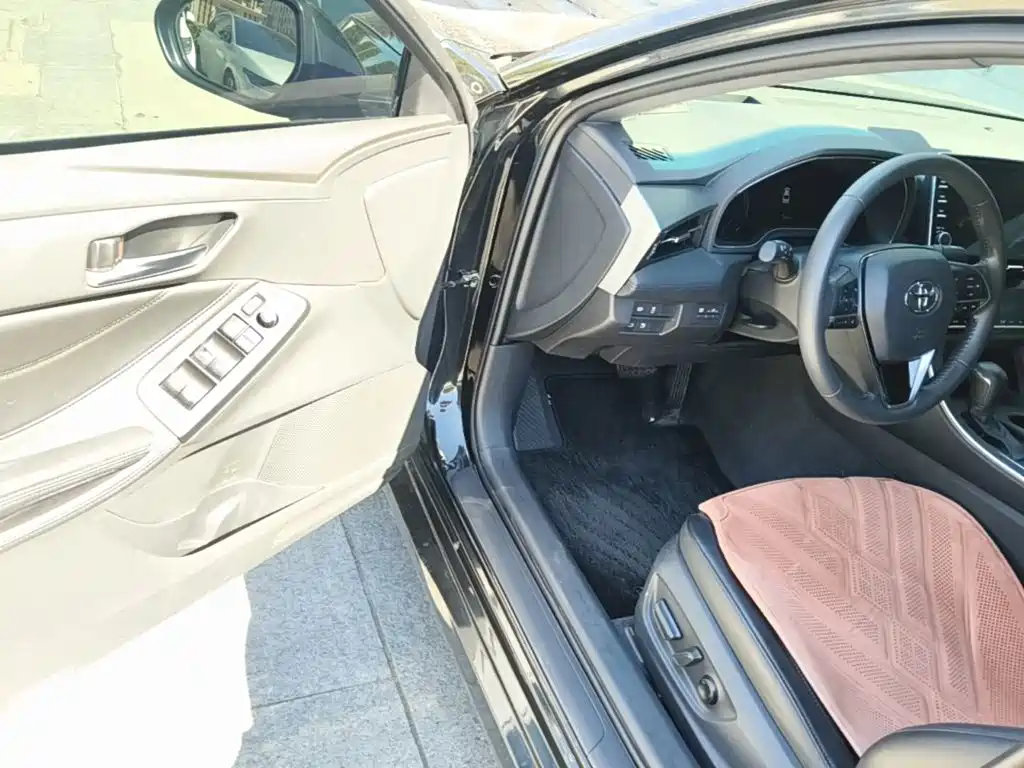 Toyota Avalon — миниатюра 16