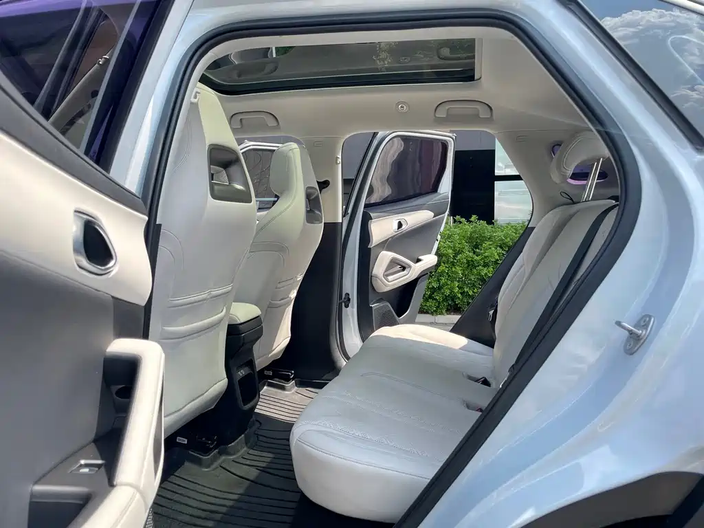 BYD Yuan UP — миниатюра 9