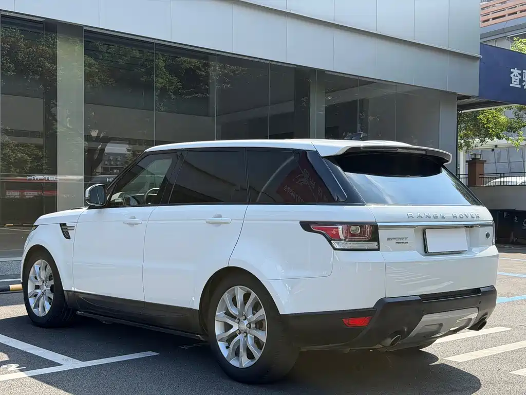 Land Rover Sport — миниатюра 7