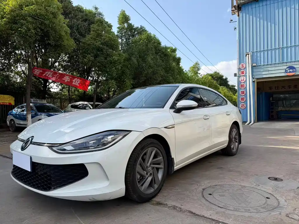 Купить Volkswagen Lamando