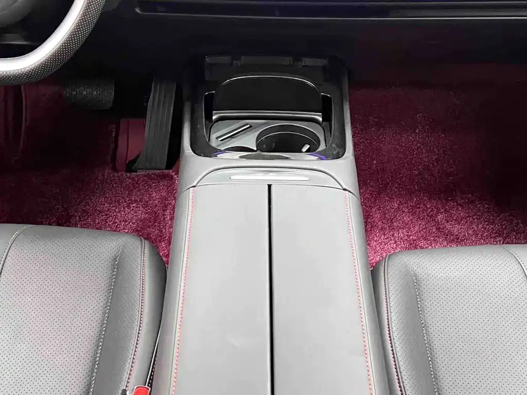 XPeng P7 — миниатюра 18