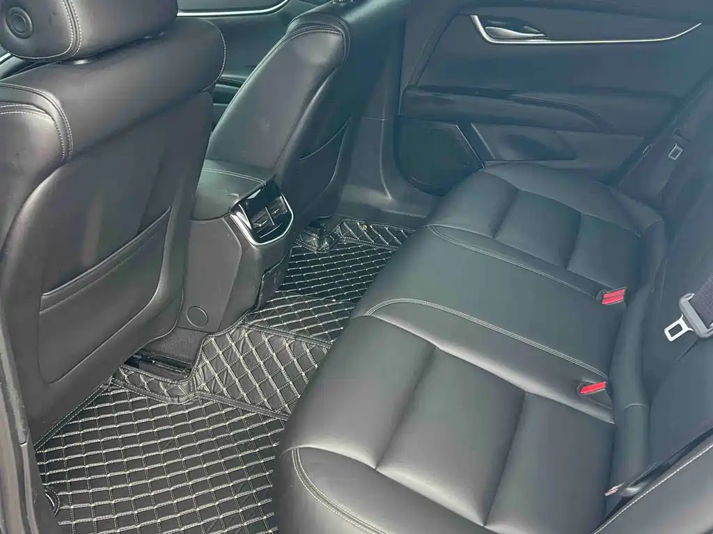 Cadillac XTS — миниатюра 8