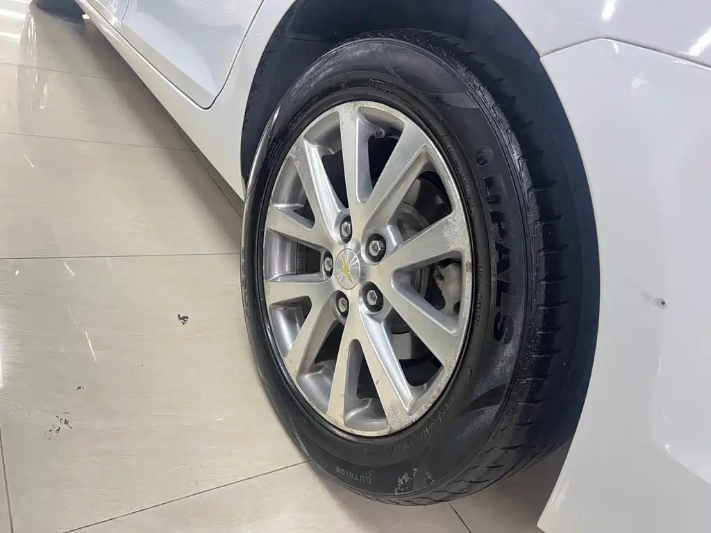 Chevrolet Malibu — миниатюра 14