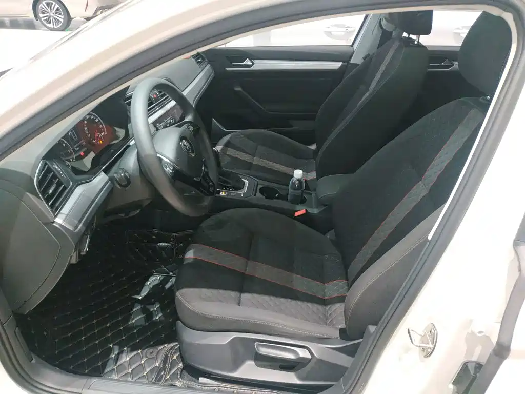 Volkswagen Lamando — миниатюра 15