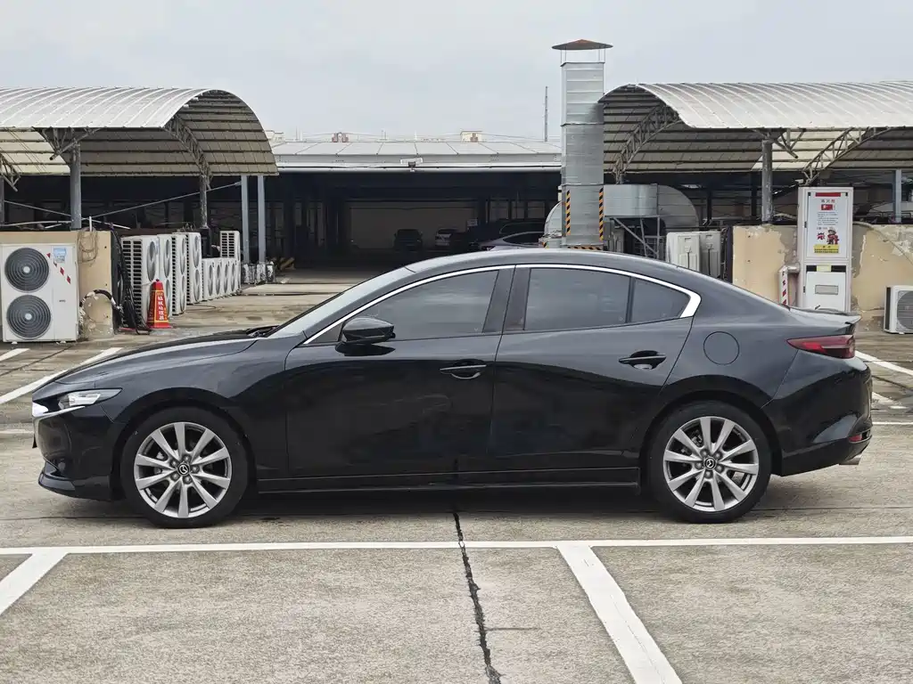 Mazda 3 Axela — миниатюра 4